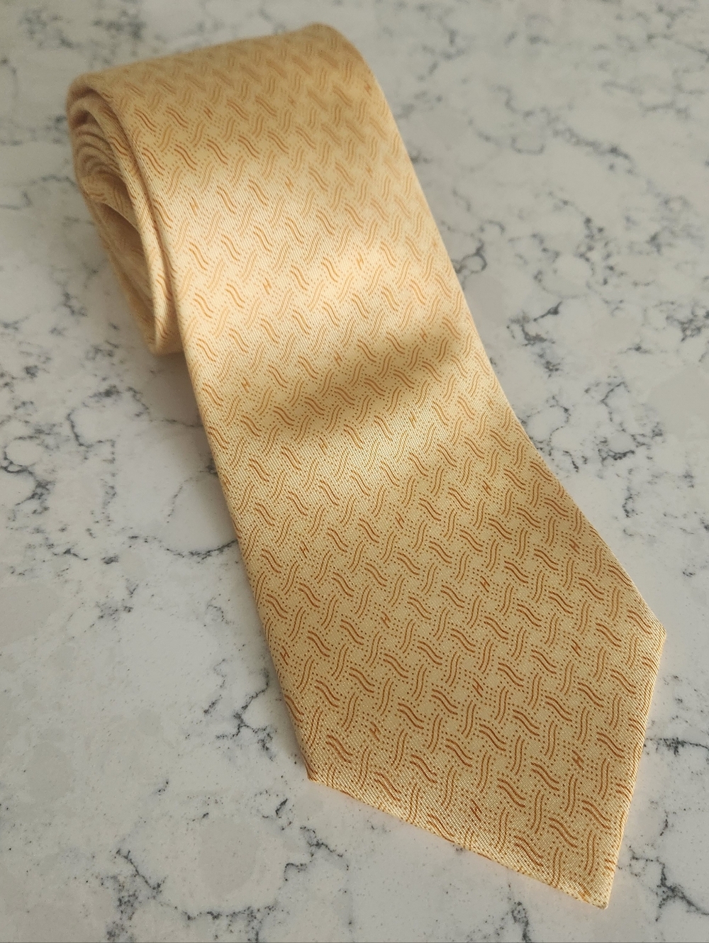 Hermes H Pattren Tie Silk Butter Yellow 7855 UA France Formal Faconnee Initial H - Picture 4 of 10